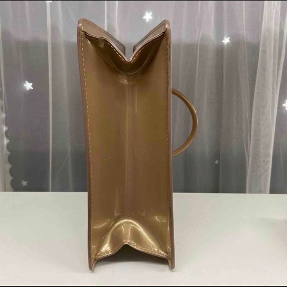 Authentic Pre-owned Louis Vuitton Deese Handbag Monogram Vernis PM - Picture 3 of 5